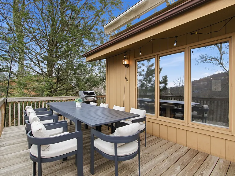 111A Charter Hills Rd — Photo 22