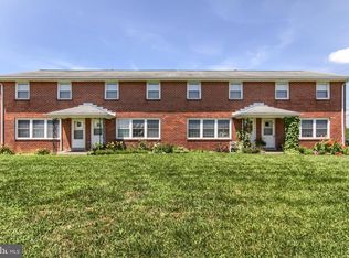 286 S Locust Point Rd, Mechanicsburg, PA 17055