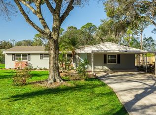 2807 Thornhill Rd, Winter Haven, FL 33880