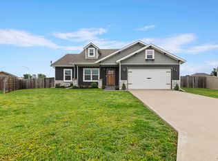 2390 S Sedona Court, Bolivar, MO 65613