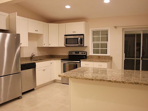 4th image of 9204 Tangelo Blvd