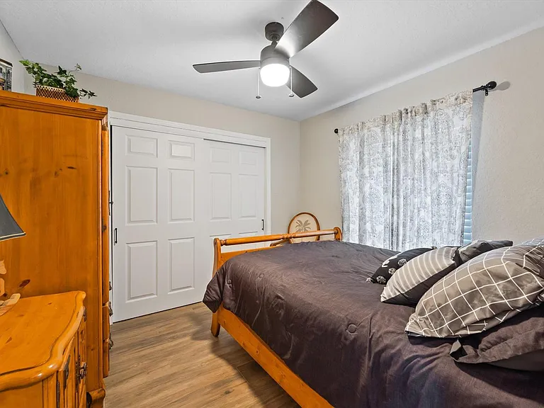 13745 Yarmouth Dr — Photo 29
