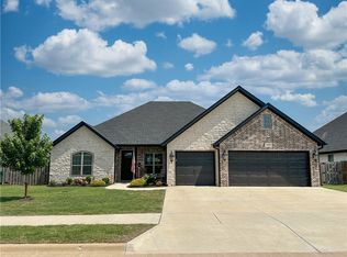 1430 Blue Moon Rd, Centerton, AR 72719