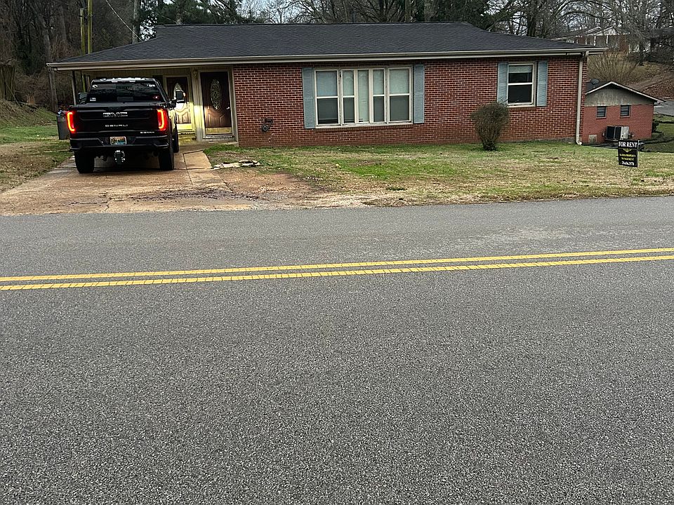 1st image of 805 Cypress Mill Rd