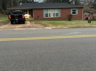 805 Cypress Mill Rd, Florence, AL 35630