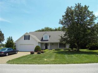 2092 Chesapeake Dr, Bowling Green, KY 42104