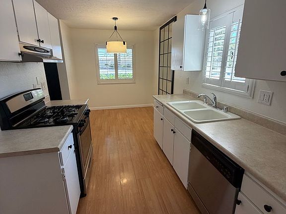 2nd image of 1705 Sequoia Ave