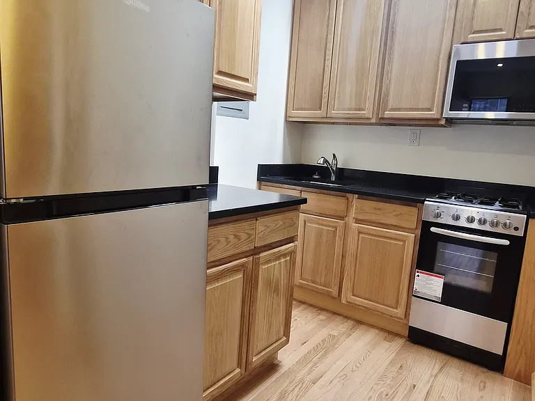 134 W 74th St #5B — Photo 3