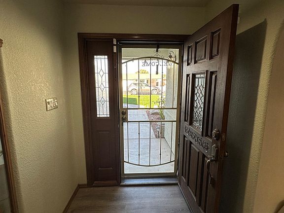 2nd image of 1319 W 18th Pl