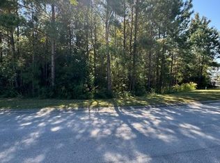 271 Twining Rose Ln, Holly Ridge, NC 28445