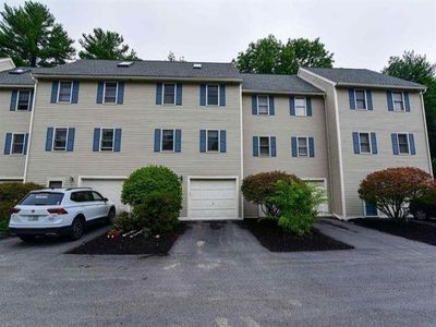 10 Fords Landing Dr, Dover, NH, 03820