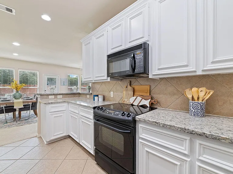 14923 Tuttle Point Dr — Photo 11