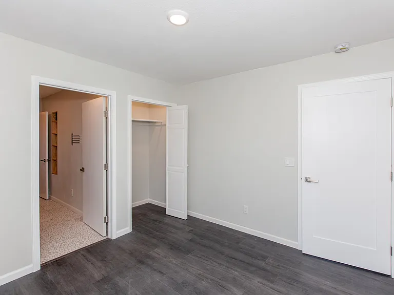 4358 Aragon Dr — Photo 6