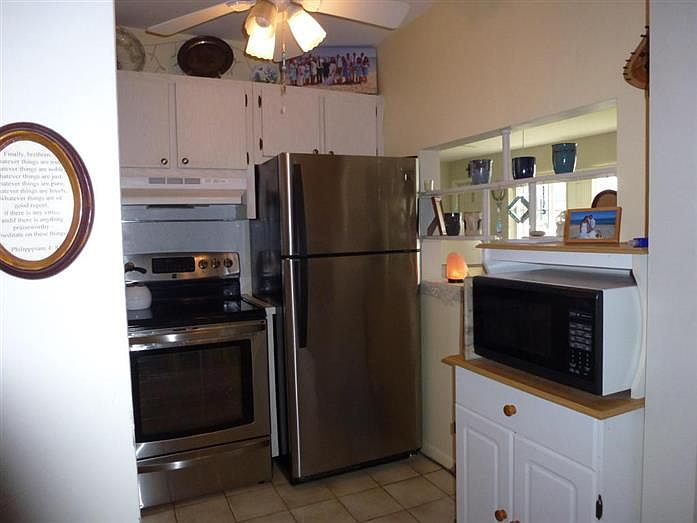 1st image of 2920 Lake Osborne Dr #109