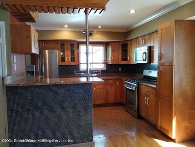 126 Cassidy Pl APT H2, Staten Island, NY, 10301