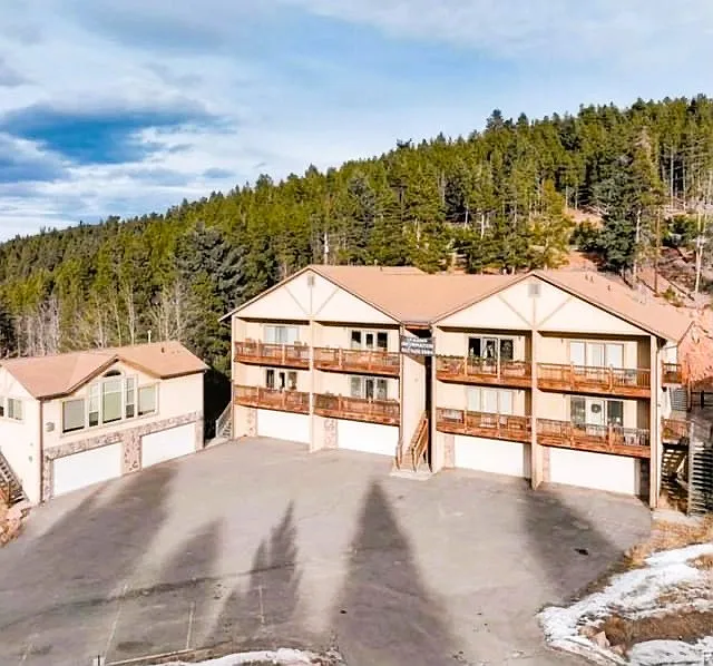 Building Photo - 9168 Black Mountain Dr #6