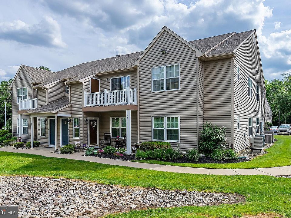 1st image of 55 Crestmont Dr