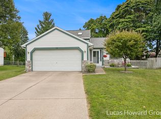 726 Brittany Ct SE, Kentwood, MI 49548