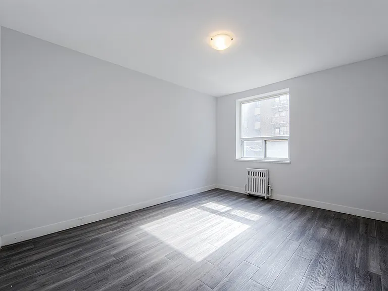 2265 Victoria Park Ave — Photo 12