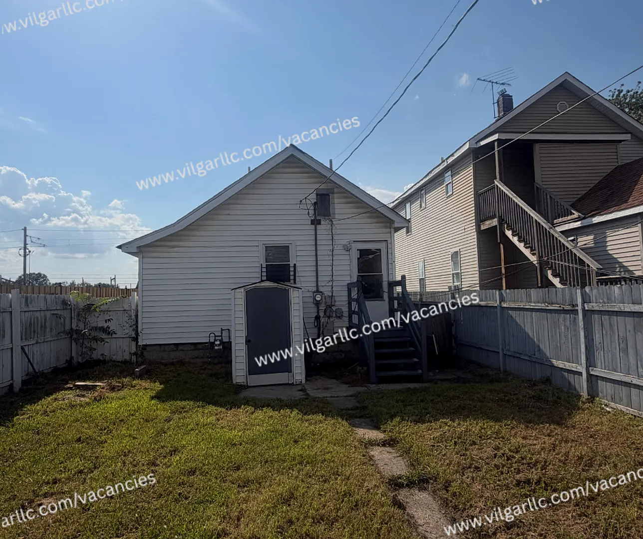 For Rent 2 Bedrooms 1 Bathroom Home — Photo 4