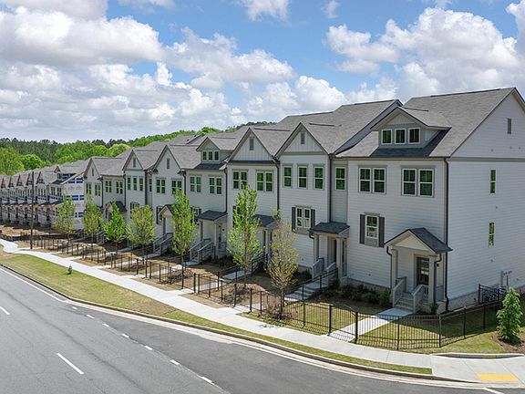 3rd image of 321 Vista Ln #321