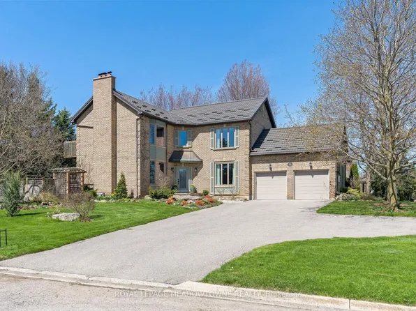 16 Oak Ridge Dr, Halton Hills, ON L7G 5G6