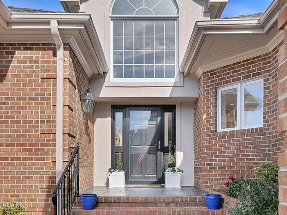 3rd image of 917 Shoal Creek Place