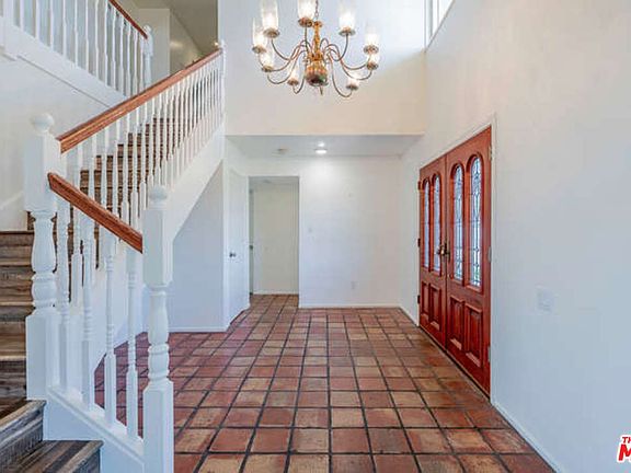 5th image of 6169 La Gloria Dr