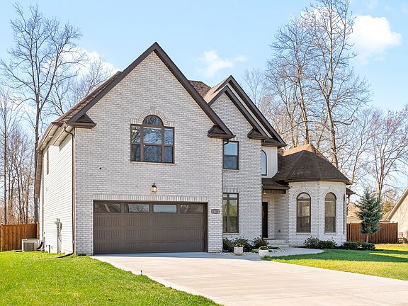 3rd image of 3309 Dabney Ln