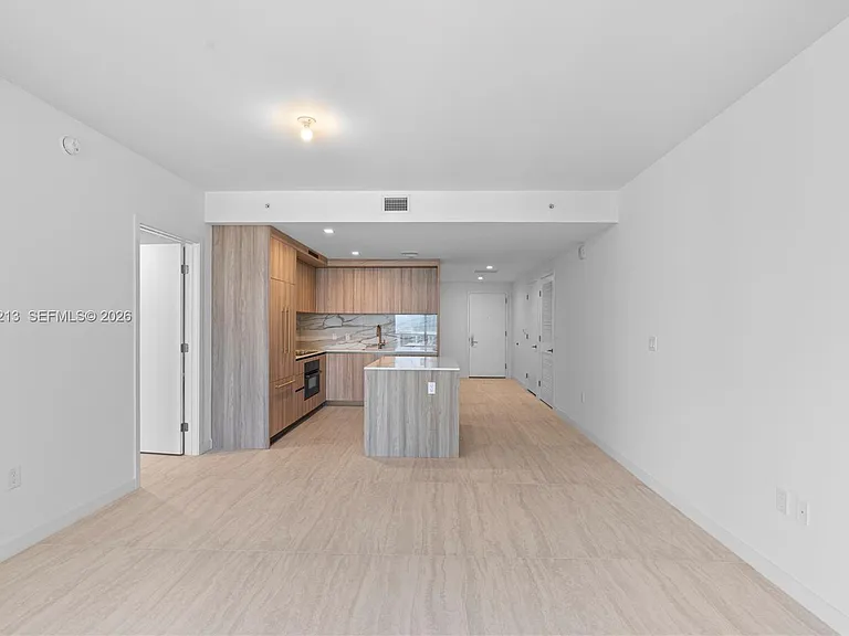 77 SE 5th St #3702 — Photo 13
