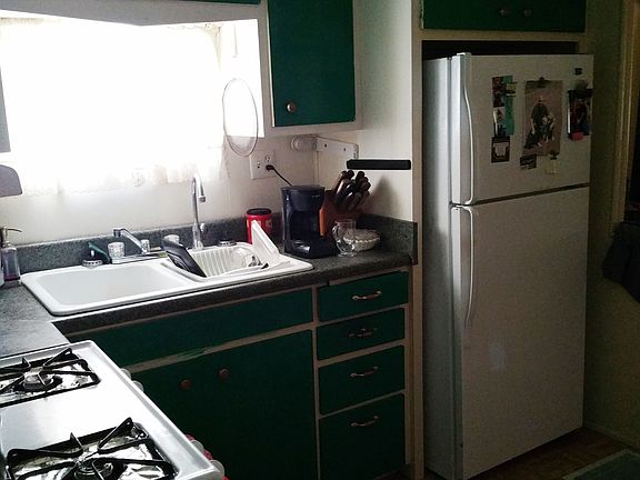 5th image of 711 Harmony Ln