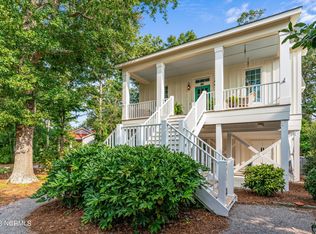 608 Charlotte Ave, Carolina Beach, NC 28428
