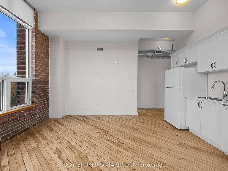 150 Mill St #113 — Photo 11