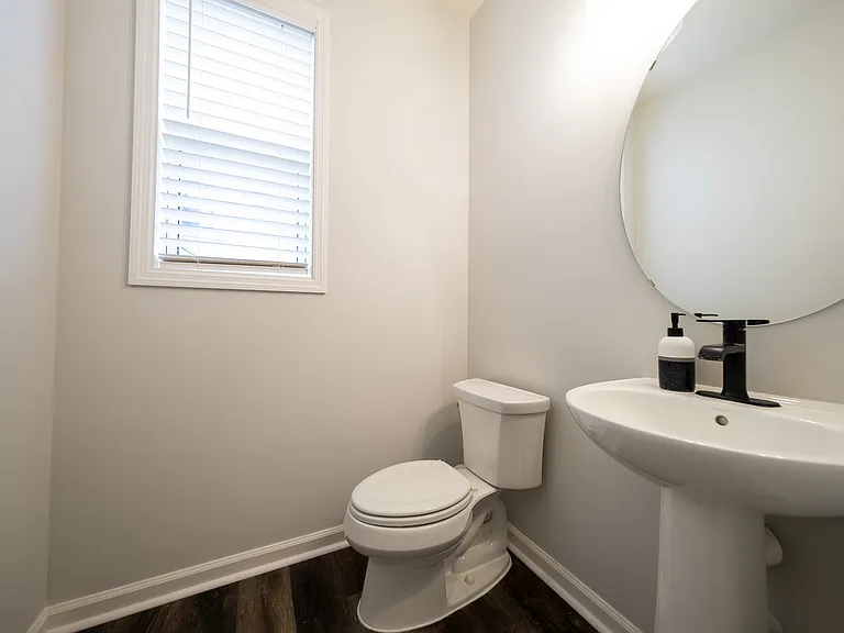 3849 Thrush St — Photo 16