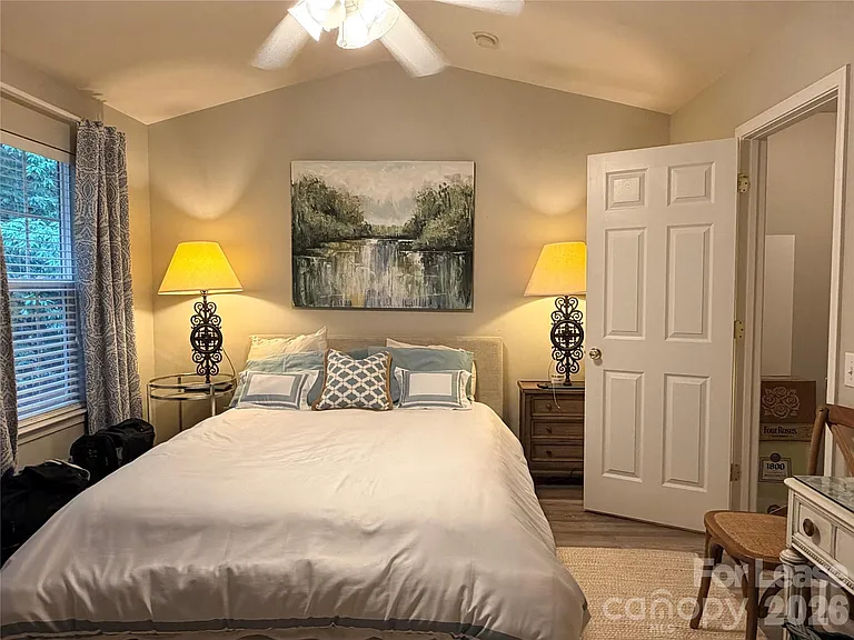 6626 Rothchild Dr — Photo 7