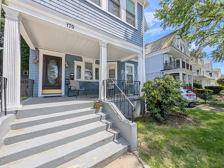 179 College Ave #2 — Photo 16
