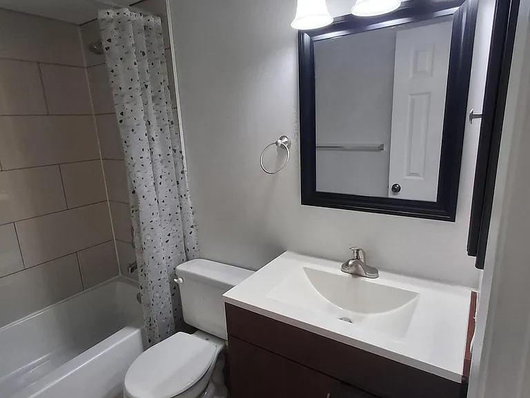 512 Gardens Dr #103 — Photo 12