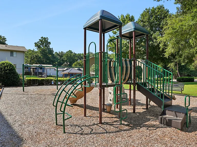 Dunwoody Pointe — Photo 7