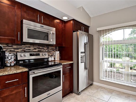 5th image of 11824 De Herreda Dr