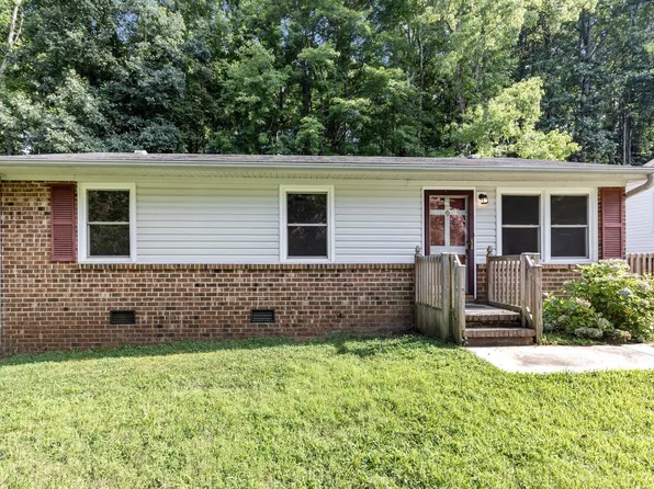 213 W Westbury Dr, Oxford, NC 27565