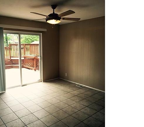 5th image of 1410 Jackson Ln