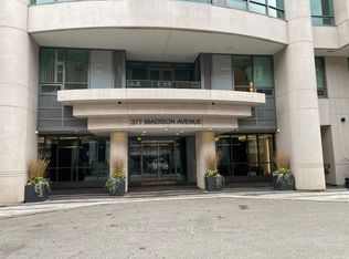 377 Madison Ave #514, Toronto, ON M4V3E1