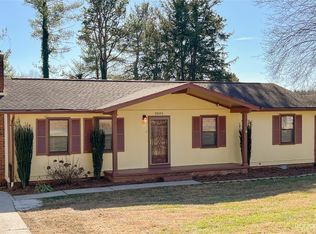 2005 4th Ave NW, Hickory, NC 28601