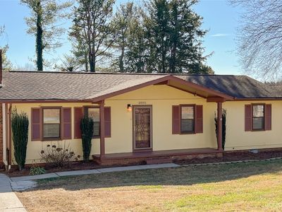 2005 4th Ave NW, Hickory, NC, 28601