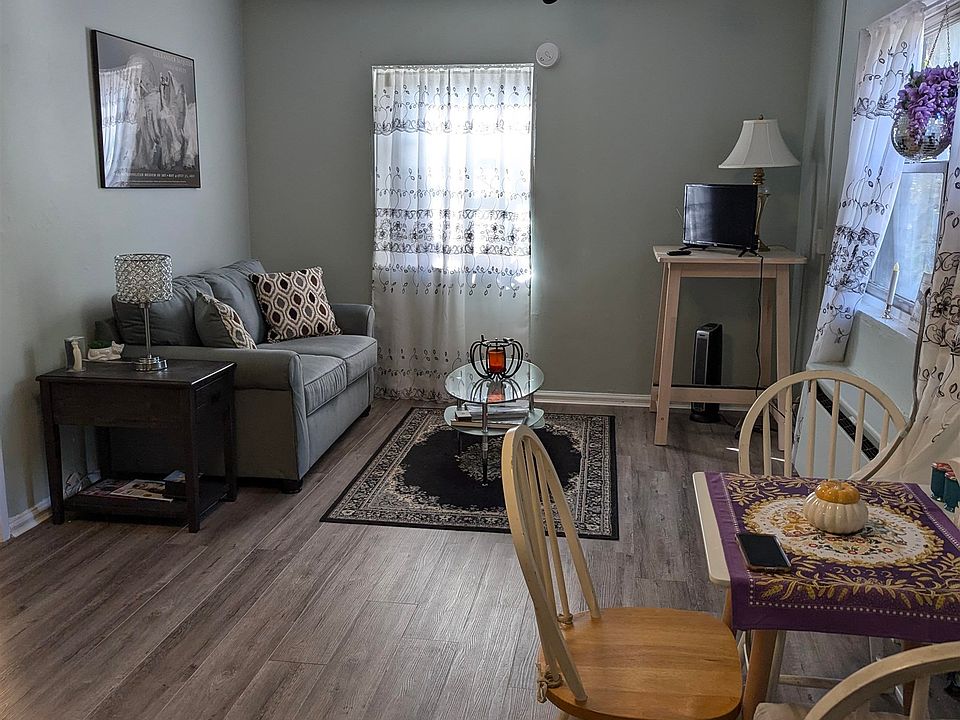 1st image of 410 Park Pl APT 3J