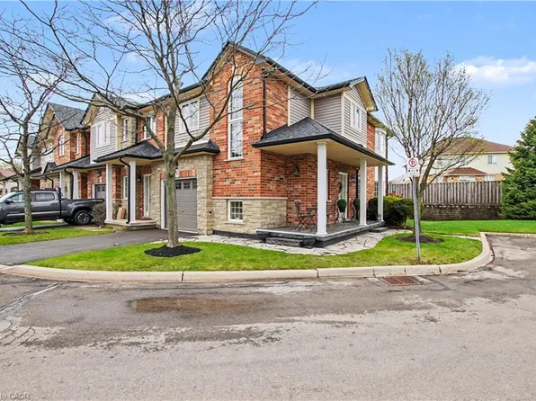 60 Cloverleaf Dr #31, Hamilton, ON L9K 1S8