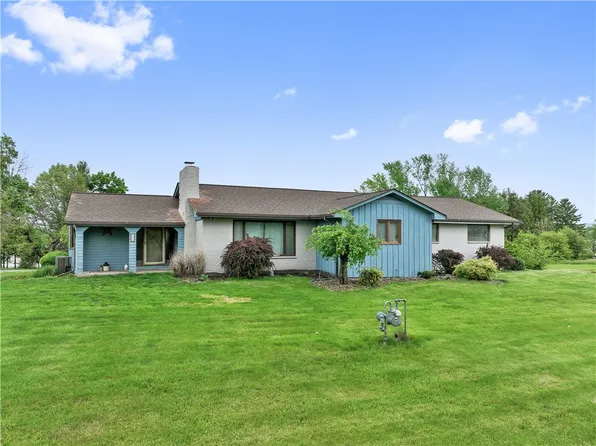 829 Hecla Rd, Mount Pleasant, PA 15666