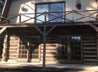 127 Splash Ln, Mount Airy, NC 27030