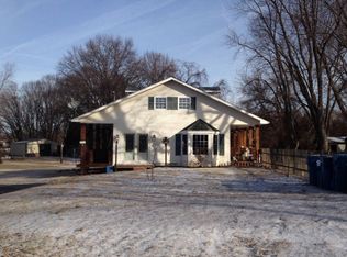 211 E Woodcrest Dr, Collinsville, IL 62234