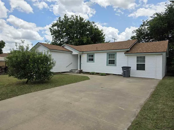 2204 NW Williams Ave, Lawton, OK 73505